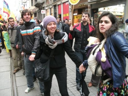 Nükleere Karşı İnsan Zinciri Oluşturdular (2)