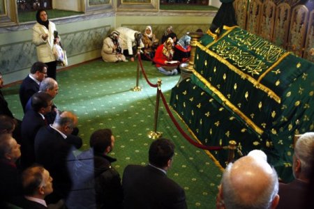 Numan Kurtulmuş: Türkiye demokratikleştikçe köklerine dönüyor