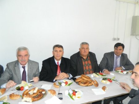 Ödemişli ayakkabıcılar ilçe protokolüne dertlerini anlattı