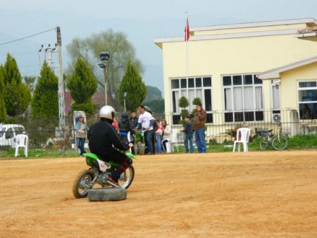 Ödemiş'te çocuklara ücretsiz motosiklet eğitimi veriliyor