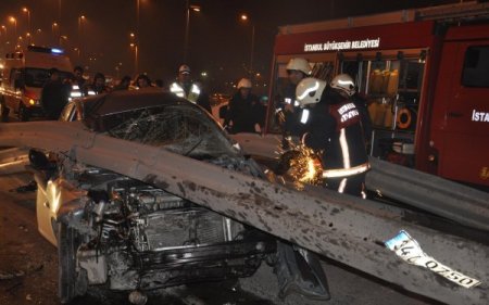 Ödünç Verdiği Aracının Hurdaya Döndüğünü Görünce Çıldırdı
