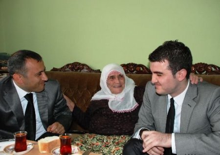 Of'ta Kutlamalar Cumhuriyet Yaşıtlarını Ziyaretle Başladı