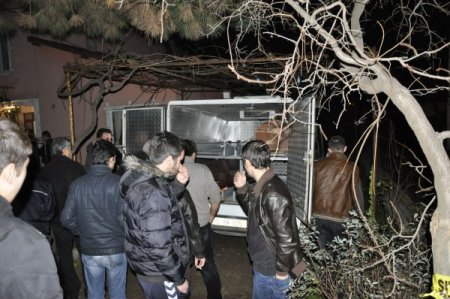 Oğlu tarafından kurşun yağmuruna tutulan baba öldü