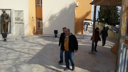 'Oğlum bak git' diyen temizlik işçisi 740 lira para cezasına çarptırıldı