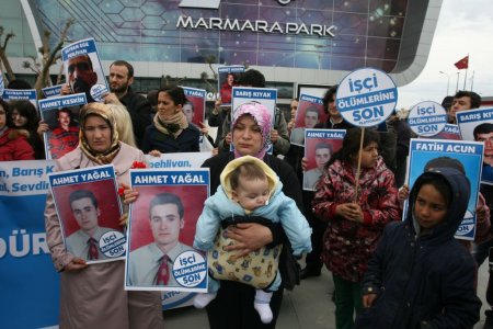 Oğluna, çadır yangınında ölen eşinin adını verdi
