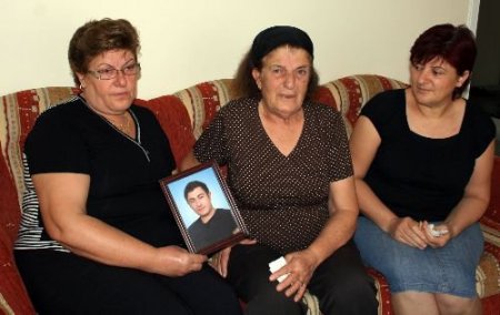Oğluna Kavuşmayı Önce Korsanlar Şimdi De Pasaport Süresi Engelledi