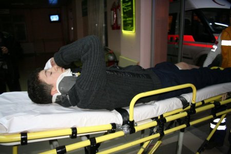 Öğrenci servisi ile TIR çarpıştı: 14 yaralı