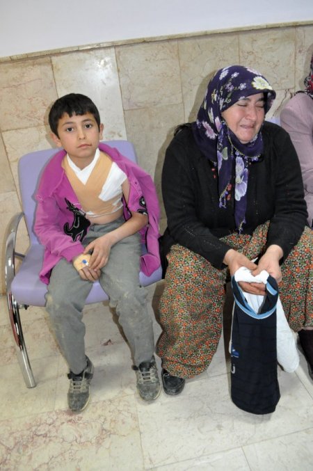 Öğrenci Servisi Şarampole Uçtu: 3 Ölü, 20 Yaralı (2)