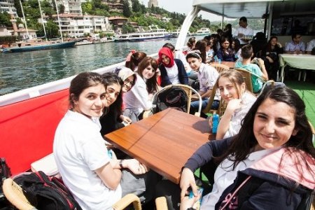 Öğrenciler, boğaz gezileriyle şehrini tanıyor