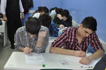 Öğrenciler, Körfez Dershaneleri'nde YGS'nin provasını yaptı