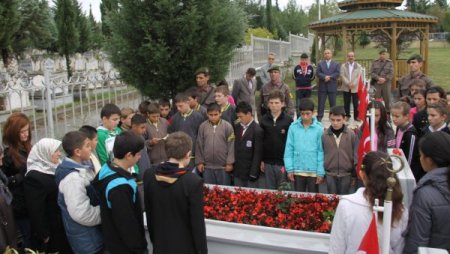 Öğrenciler, Şehit Er Özay’ın Doğum Gününde Kur’an-ı Kerim Okuyup Dua Etti
