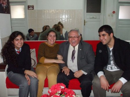 Öğrenciler, yaşlıları ziyaret etti