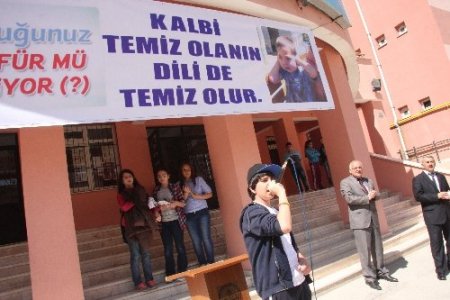 Öğrenciler argoya karşı savaş açtı