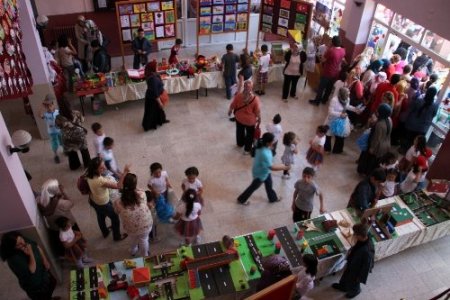 Öğrenciler Bahar Şenliği'nde buluştu