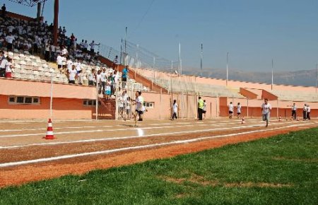 Öğrenciler Besyo'ya Girmek İçin Ter Döktü
