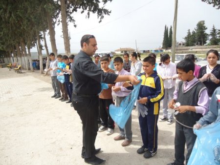 Öğrenciler Çevre Temizliği Yaptı