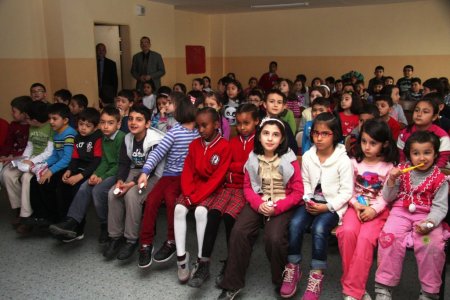 Öğrenciler diş fırçalamayı ‘Örnek Çocuk’la sevecek