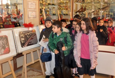 Öğrenciler ‘Kınalı Hasan’ oldu