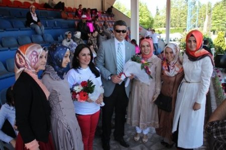 Öğrenciler sağlık için yürüdü