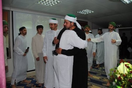 Öğrenciler sahneledikleri oyunla Güllerin Efendisi'ne sevgilerini sundular