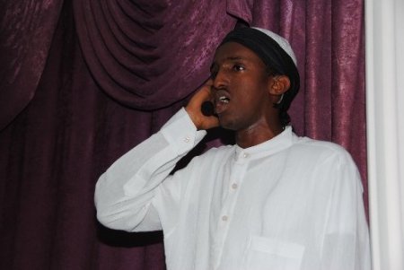 Öğrenciler sahneledikleri oyunla Güllerin Efendisi'ne sevgilerini sundular