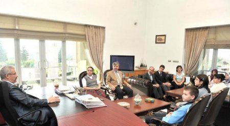 Öğrencilerden Vali Cerrah’a teşekkür ziyareti