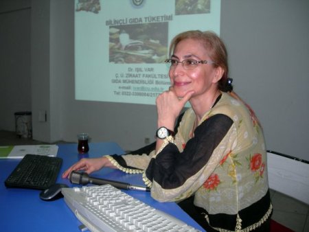 Öğrencilere bilinçli gıda tüketimi konferansı