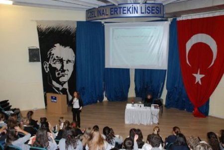 Öğrencilere Üniversite Ve Mesleki Tercih Semineri