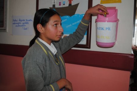 Öğrencilerin Atık Pil Toplama Projesi Kabul Edildi