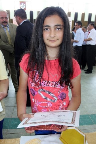 Öğrencilerin atıklardan yaptığı oyuncaklar yarıştı