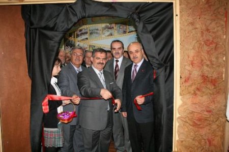 Öğrencilerin Hazırladığı Çanakkale Antoloji Ve Panoraması Ziyaretçileri Duygulandırıyor