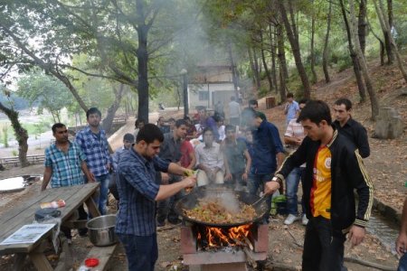 Öğrencilerin piknik keyfi