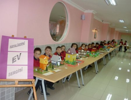 Öğrencilerin Sergisi Büyük Beğeni Topladı