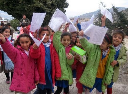 Öğrencilerin Tamamının Soyadı 'dadük' Olan Okulda Karne Sevinci Karmaşaya Dönüştü