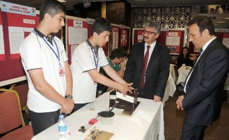 Öğrencilerin TÜBİTAK Projeleri, sergide görücüye çıktı