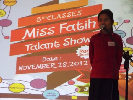 Öğrencilerin yabancı dilini pekiştirmek amacıyla yarışma düzenlendi