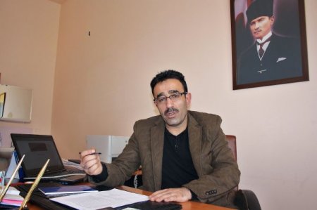 Öğretim elemanları ekonomik büyümeden paylarını istiyor