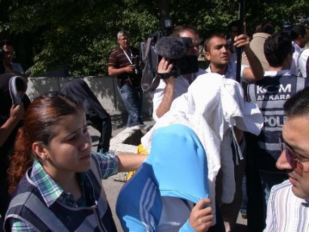 Öğretim Elemanlarından Oluşan Sınav Çetesi Çökertildi