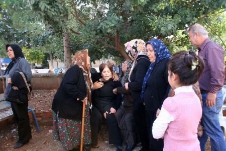 Öğretmen, Arkadaşlık Teklifini Kabul Etmediği İçin Öldürülmüş