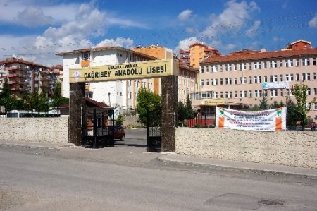 'Öğretmen, sınıfta Aleviler ile Sünnileri ayırdı' haberi yalan çıktı