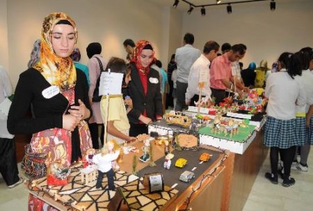Öğretmen Adaylarının 'zekat Köprüsü' Görenleri Hayran Bıraktı