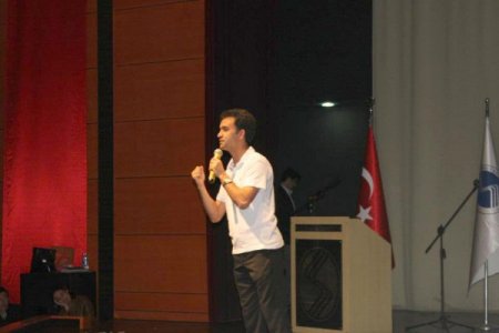 Öğretmen Akyürek, şiir yarışmasında Kocaeli birincisi oldu
