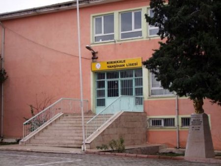 Öğretmen Döven Öğrenciler Okuldan Süresiz Uzaklaştırıldı