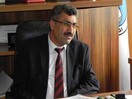 Öğretmene saldırdığı iddia edilen veliye diğer velilerden tepki geldi