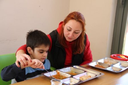 'Öğretmenim' sözünü duymak için yıllarca bekleyen öğretmenler var(özel)