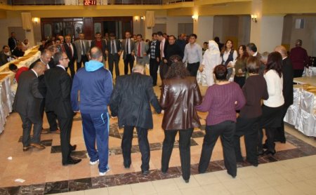 Öğretmenler, günlerini horon oynayarak kutladı