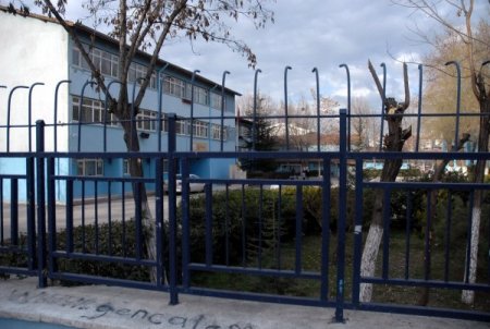 Öğretmenler, Sigara İçen Öğrencileri Fotoğraflayacak