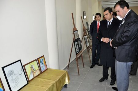 Öğretmenler, Van'da hayatını kaybeden meslektaşlarını unutmadı