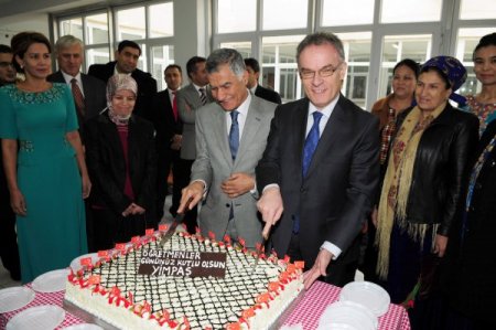 Öğretmenler Günü, Türkmenistan'da kutlandı