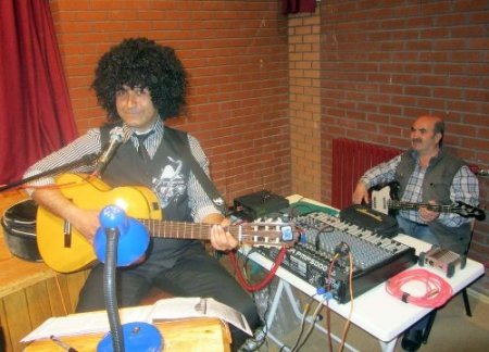 Öğretmenler oynadı, öğrenciler alkışladı